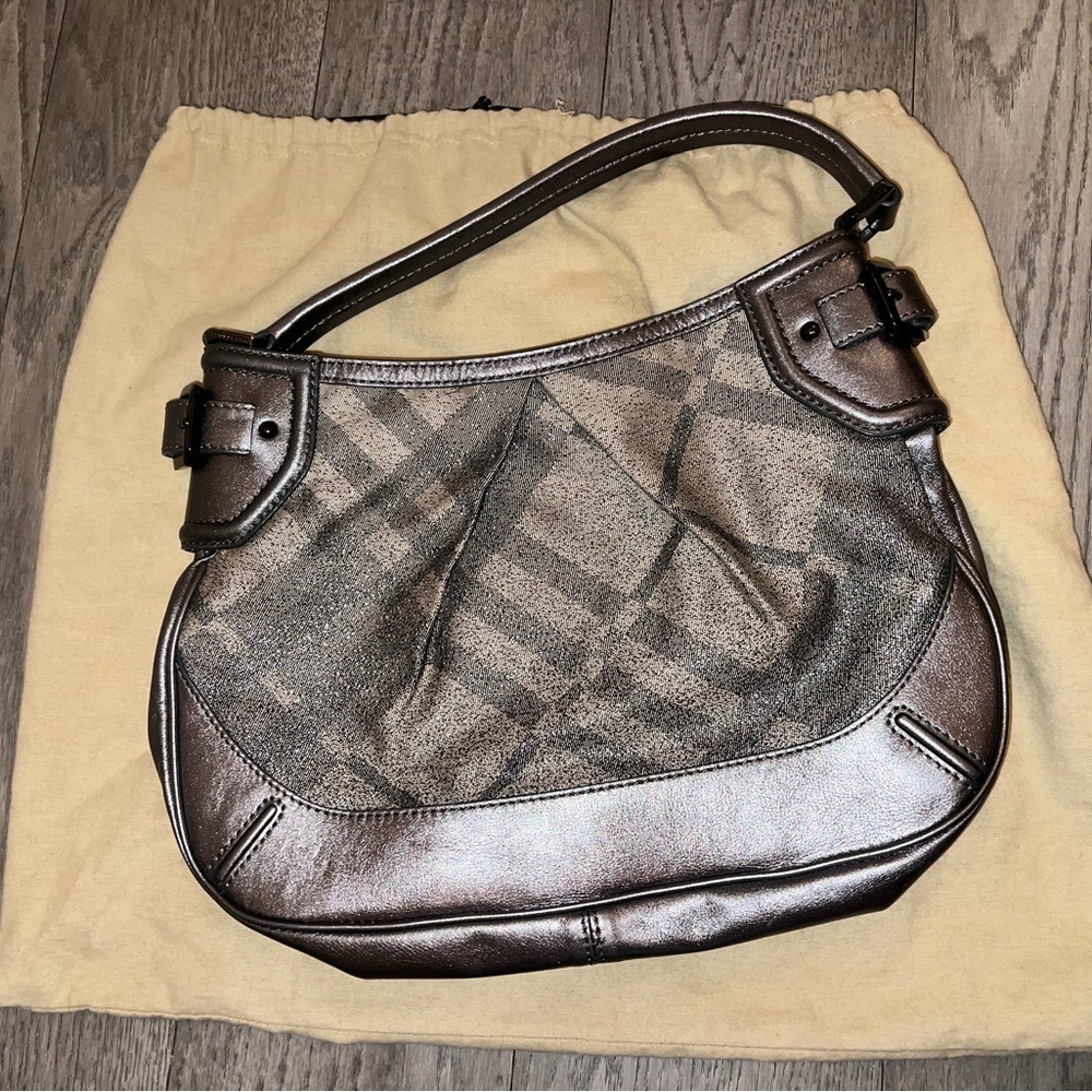 Authentic Burberry Super Nova Check Shoulder Bag - Picture 4 of 16